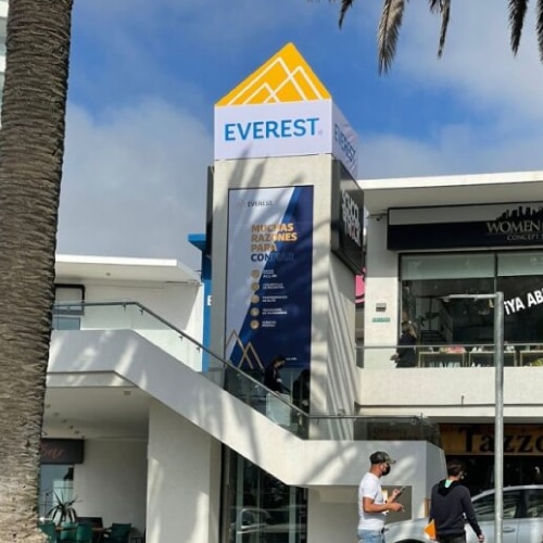 CONSEJOS PARA MANTENER UNA SONRISA BLANCA Y SALUDABLE