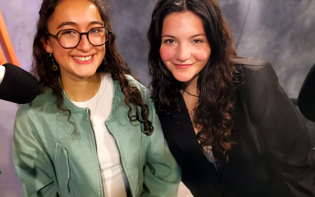 ESTUDIANTES DE DERECHO DE LA PUCV SE VINCULAN CON LA CIUDADANÍA Y ACERCAN LA VIDA ACADEMICA A LA COMUNIDAD